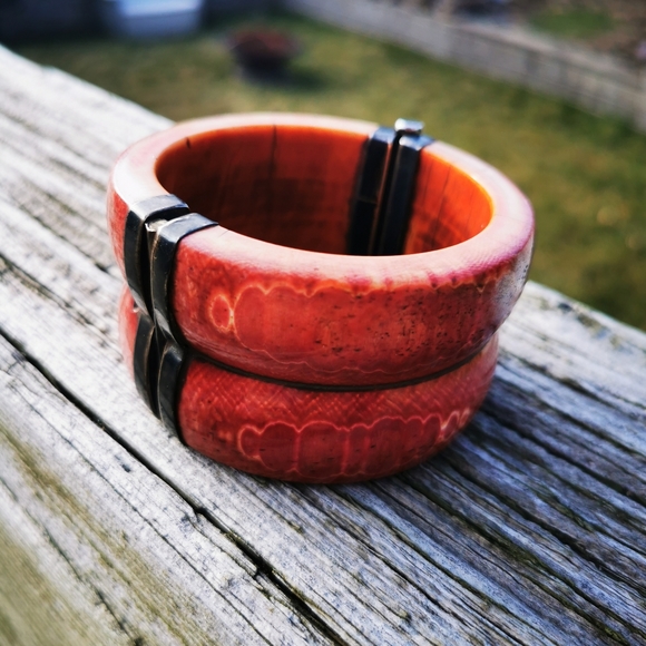 Vintage Henna Dyed Bone and Silver Tone Statement Cuff Bracelet - Picture 2 of 16